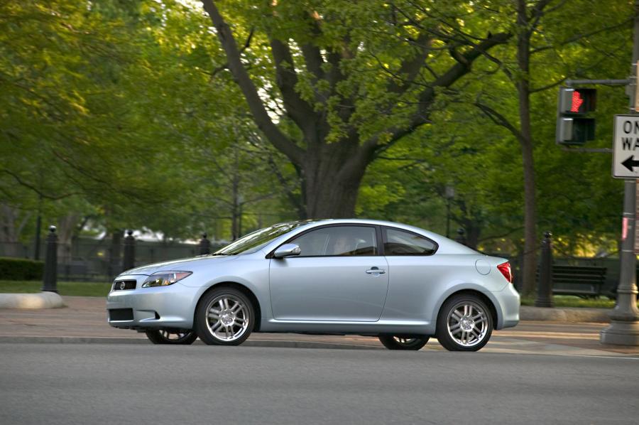  Scion tC 2005 года  (фото 110 из 130)